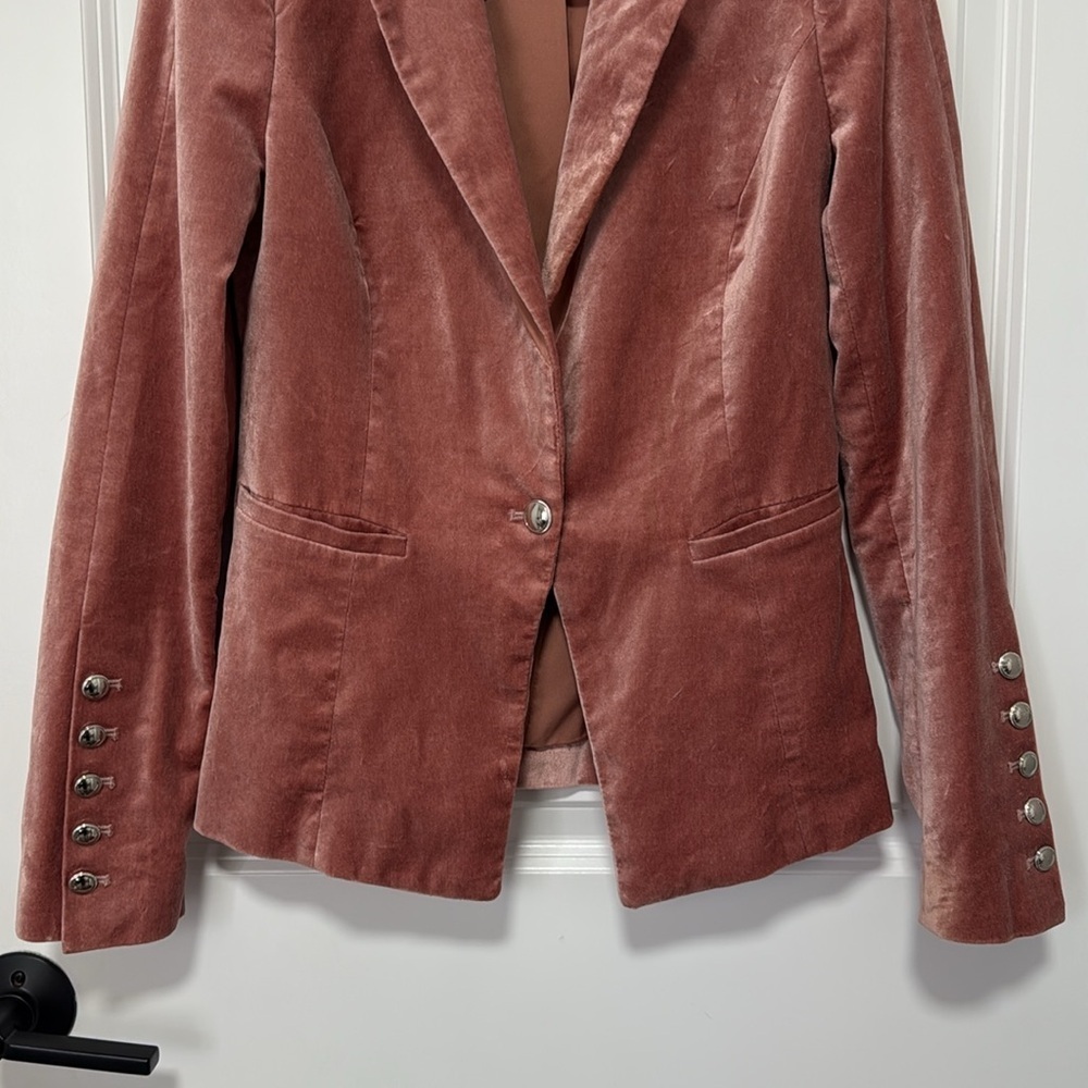 White House Black Market Plush Pink Velvet Long Sleeve Blazer size 0 - Picture 6 of 13